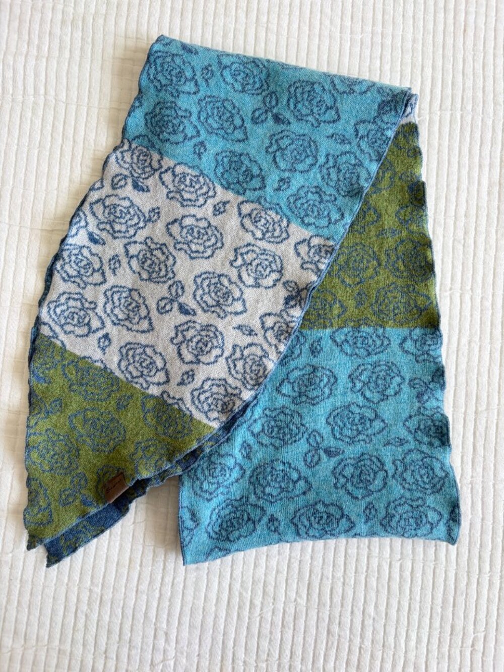 New Stulpenkult Merino Wool Scarf Blue Green Floral Reversible Made in Germany